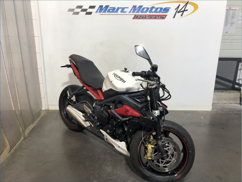 TRIUMPH 675 STREET TRIPLE R
