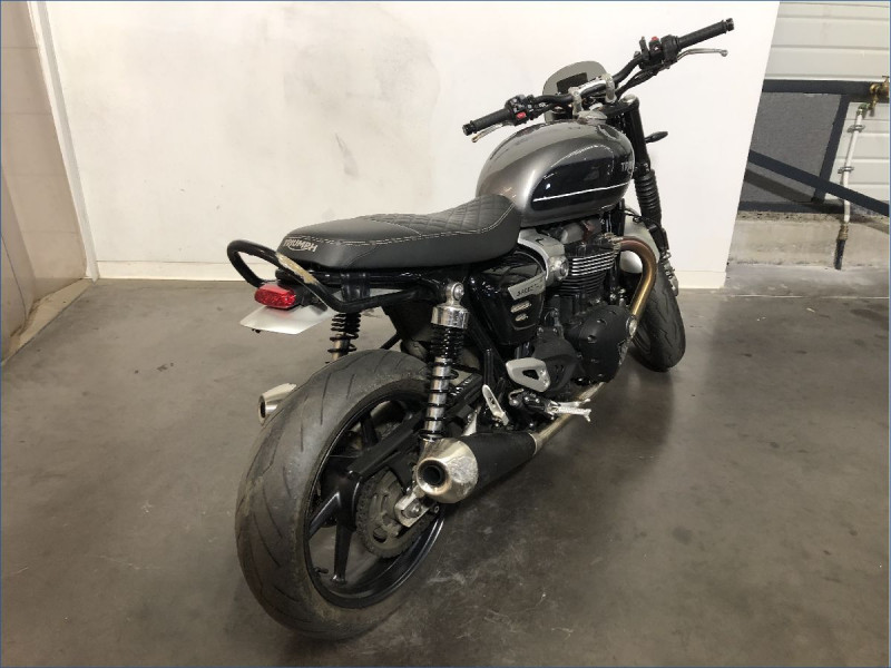 TRIUMPH 1200 SPEED TWIN 