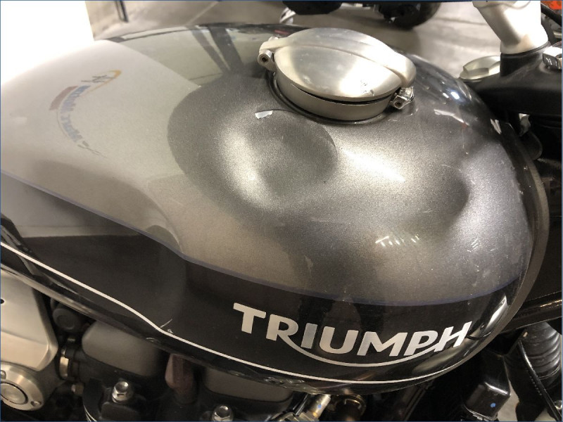 TRIUMPH 1200 SPEED TWIN 