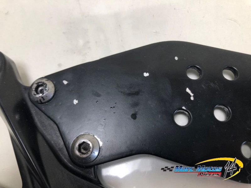 PLATINE AVANT GAUCHE KAWASAKI ZX10R 2009