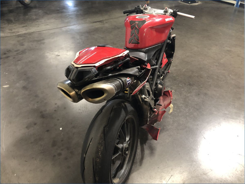 DUCATI 1198 SUPERBIKE 