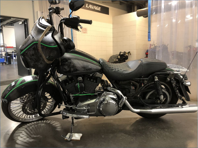 HARLEY-DAVIDSON 1584 STREET GLIDE 