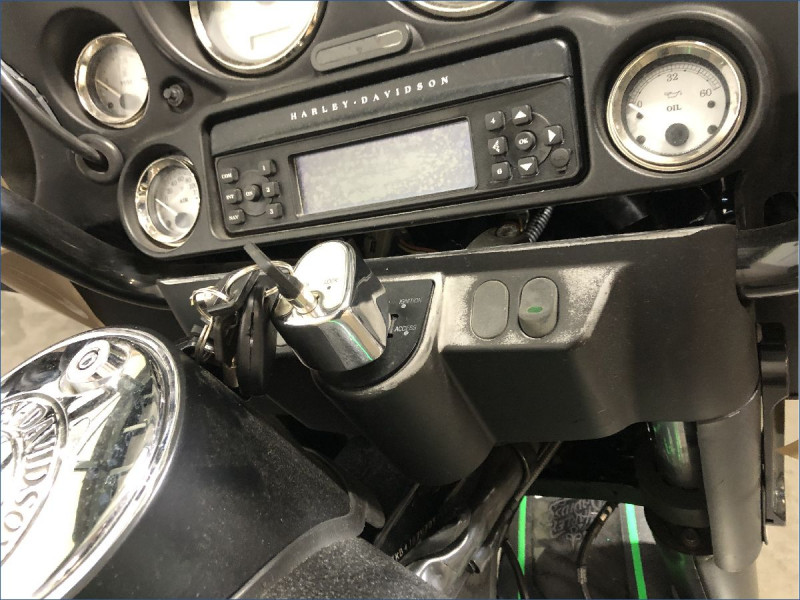 HARLEY-DAVIDSON 1584 STREET GLIDE 