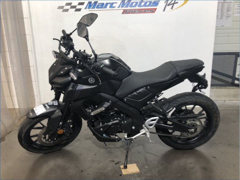 YAMAHA MT125 