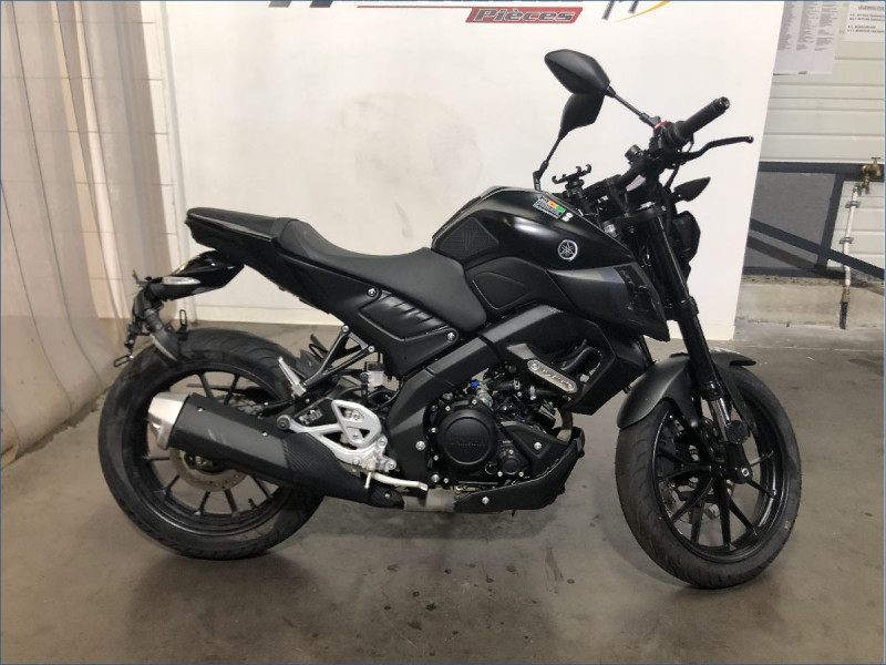 YAMAHA MT125 