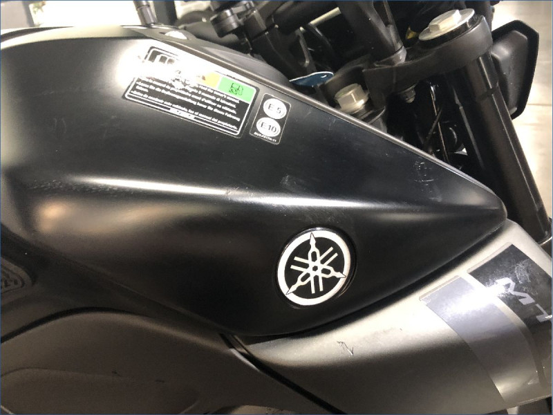 YAMAHA MT125 