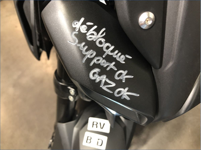 YAMAHA MT125 