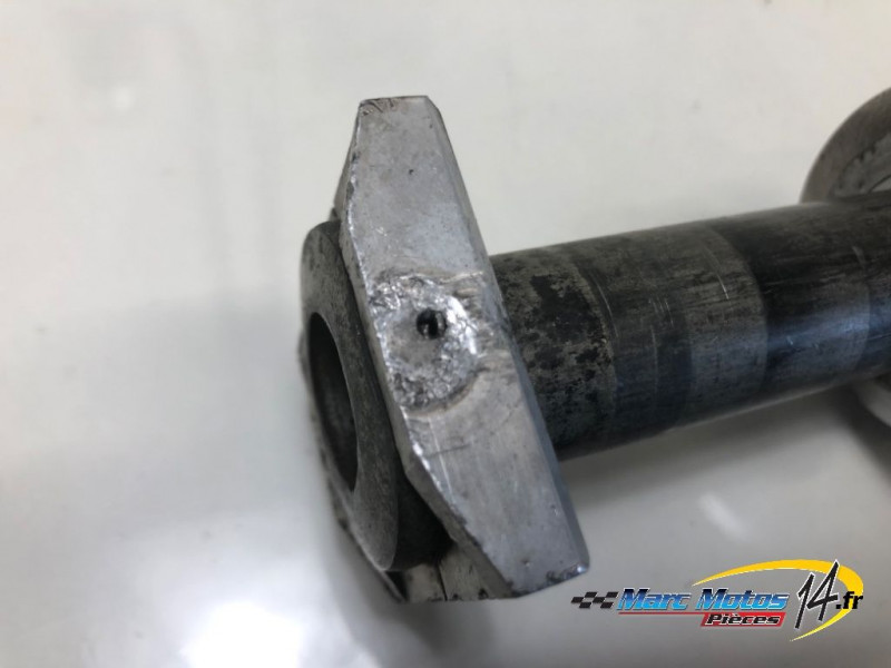 AXE DE ROUE ARRIERE KAWASAKI ZX10R 2012