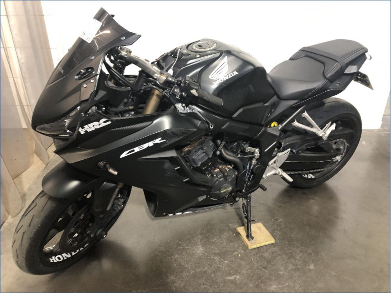 HONDA CBR650R 
