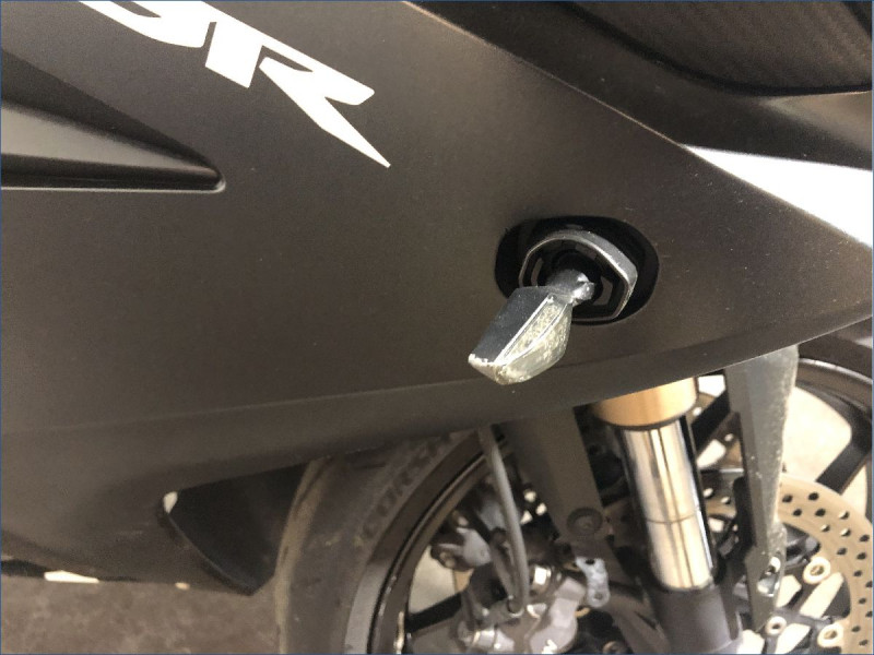 HONDA CBR650R 