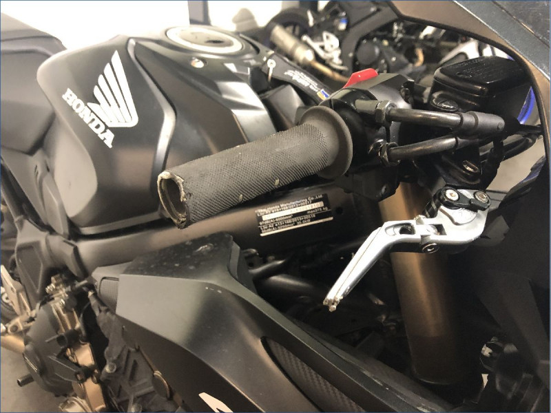 HONDA CBR650R 