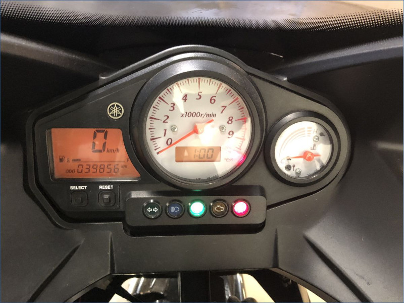 YAMAHA 900 TDM 