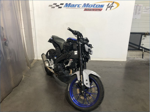 YAMAHA MT125 