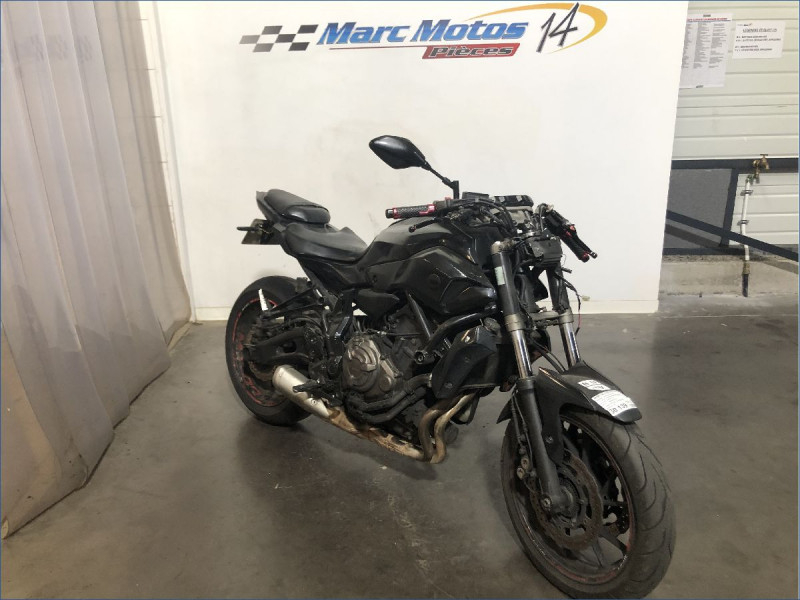 YAMAHA MT07 