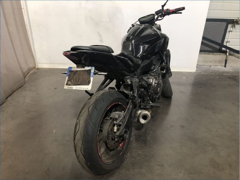 YAMAHA MT07 