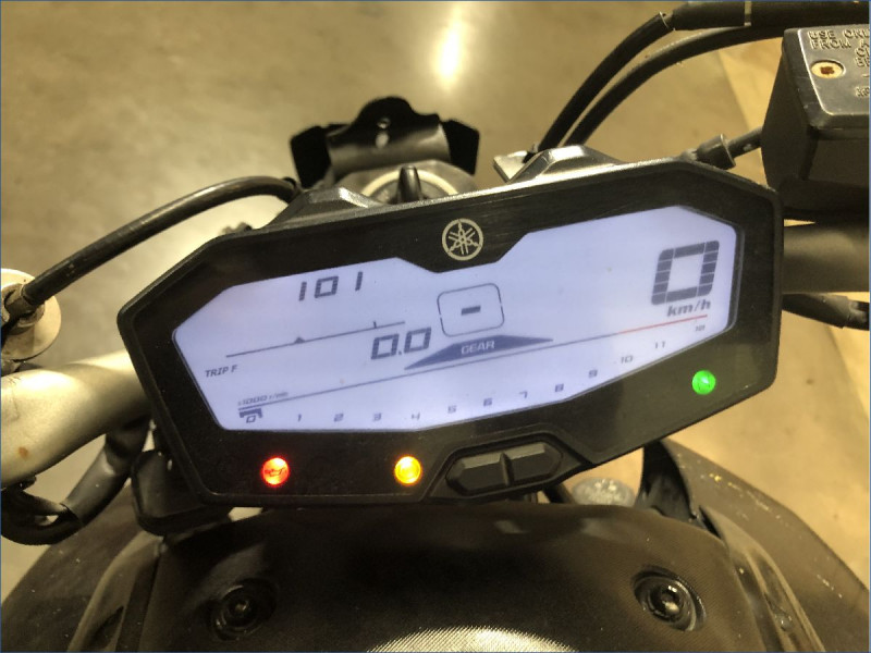 YAMAHA MT07 