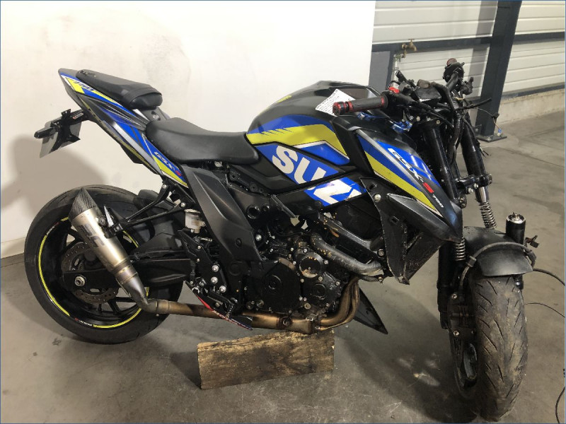 SUZUKI 750 GSX-S 