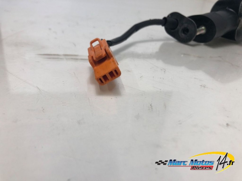 CLIGNOTANT AVANT GAUCHE HONDA 954 CBR R 2002