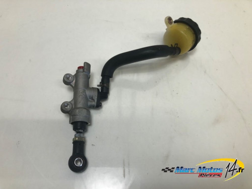 MAITRE CYLINDRE DE FREIN ARRIERE HONDA 954 CBR R 2002