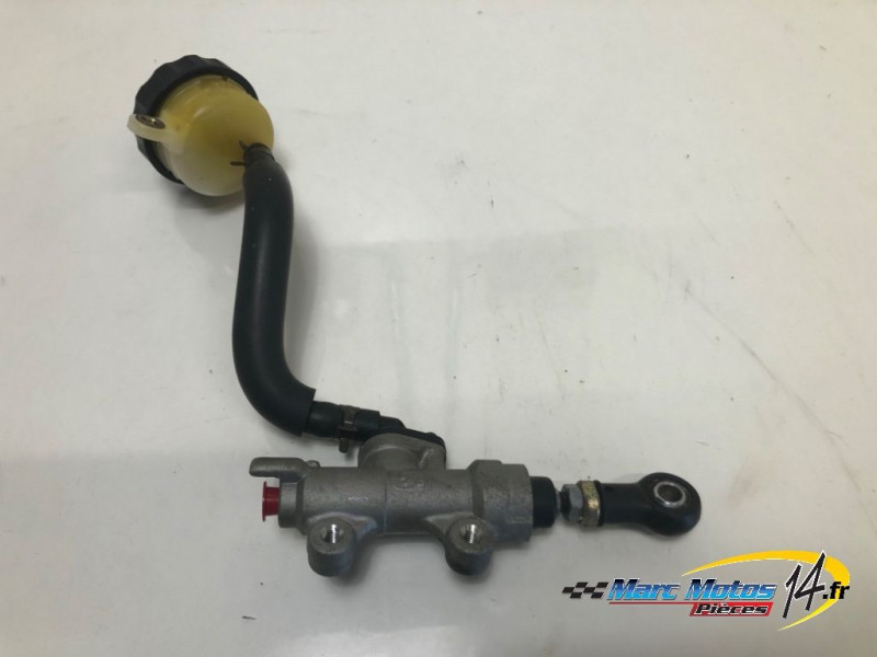 MAITRE CYLINDRE DE FREIN ARRIERE HONDA 954 CBR R 2002
