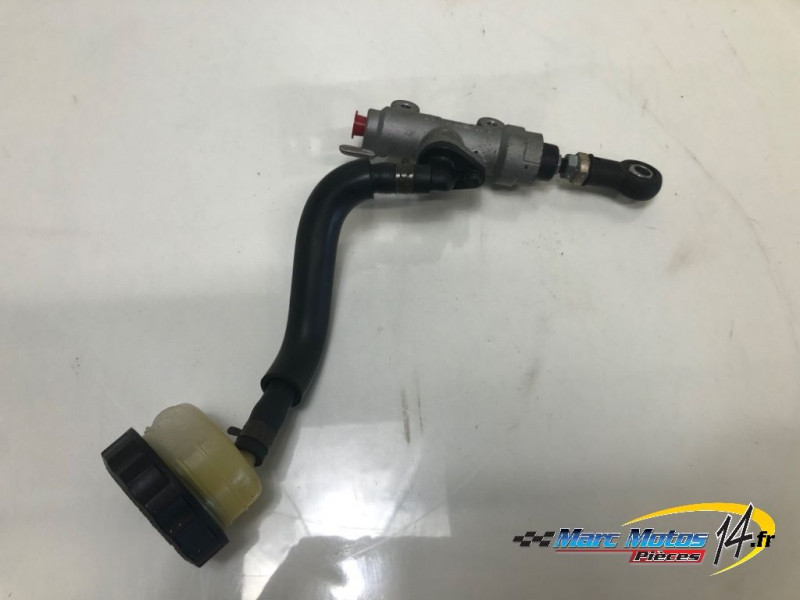 MAITRE CYLINDRE DE FREIN ARRIERE HONDA 954 CBR R 2002