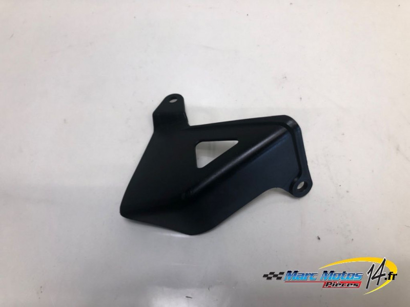 PLASTIQUES ET CAOUTCHOUCS DIVERS HONDA 954 CBR R 2002