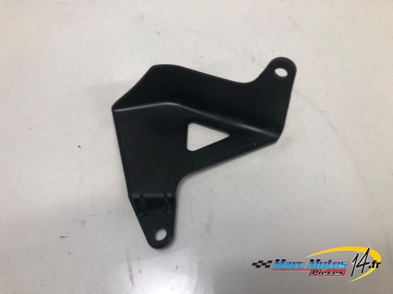 PLASTIQUES ET CAOUTCHOUCS DIVERS HONDA 954 CBR R 2002