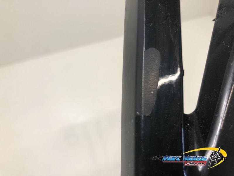 PLATINE ARRIERE DROITE HONDA 954 CBR R 2002