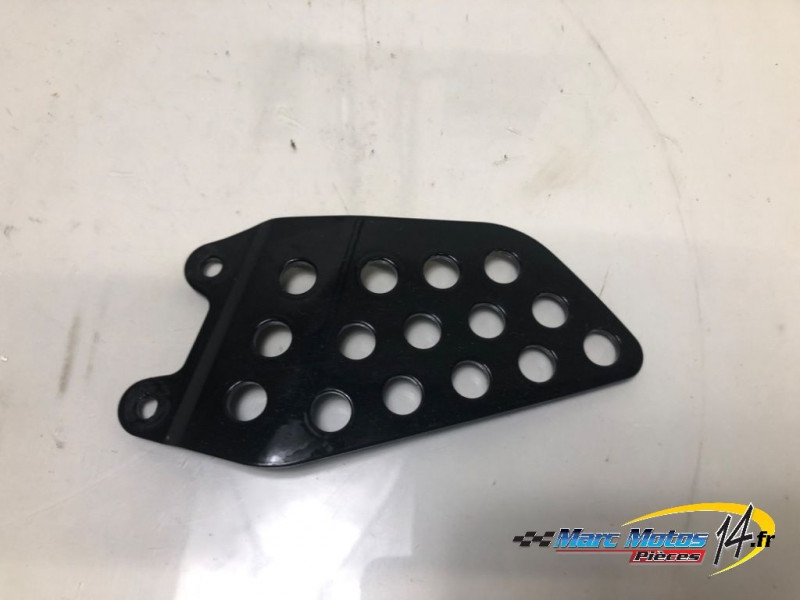 PLATINE AVANT DROITE HONDA 954 CBR R 2002