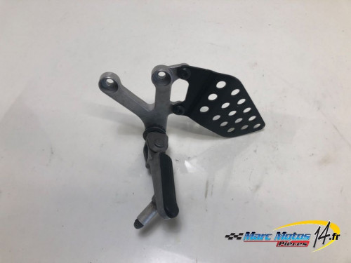 PLATINE AVANT GAUCHE HONDA 954 CBR R 2002