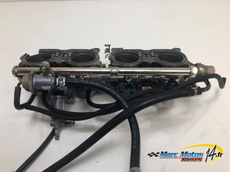 RAMPE D'INJECTION HONDA 954 CBR R 2002