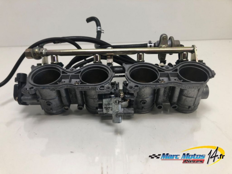 RAMPE D'INJECTION HONDA 954 CBR R 2002