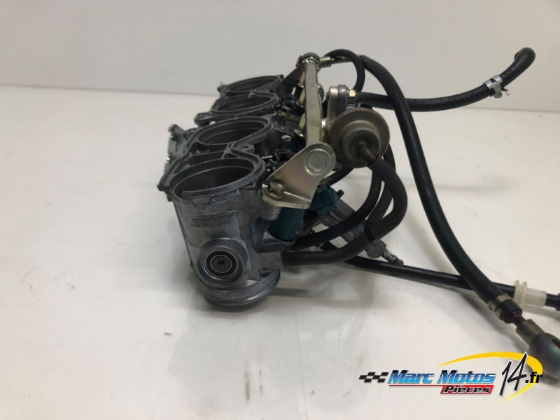 RAMPE D'INJECTION HONDA 954 CBR R 2002