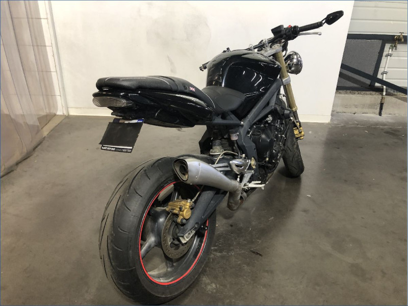 TRIUMPH 675 STREET TRIPLE 