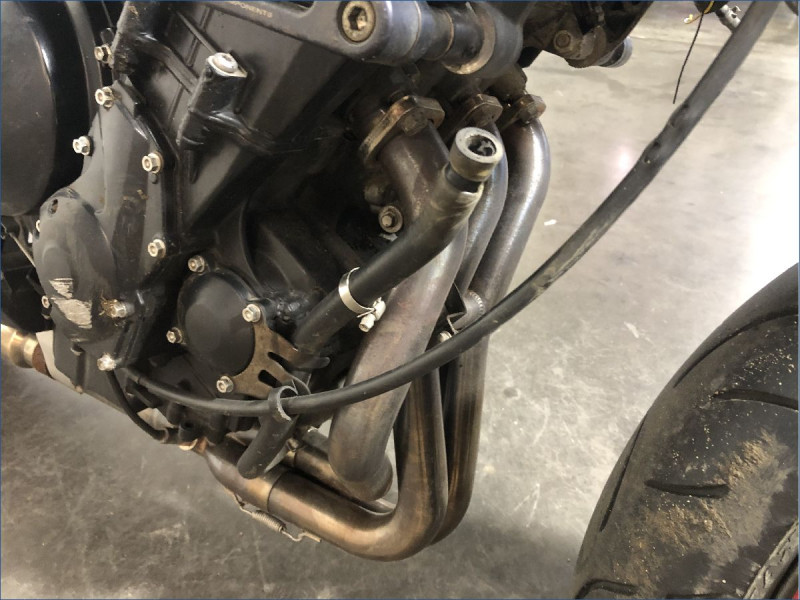TRIUMPH 675 STREET TRIPLE 