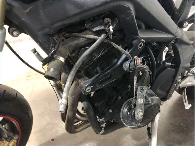 TRIUMPH 675 STREET TRIPLE 