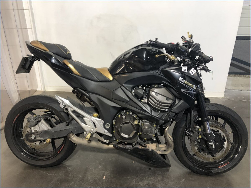 KAWASAKI Z800 