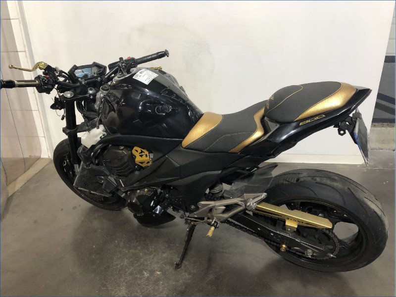 KAWASAKI Z800 