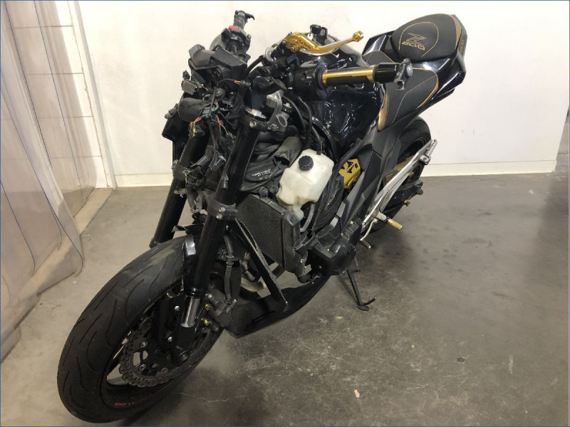 KAWASAKI Z800 
