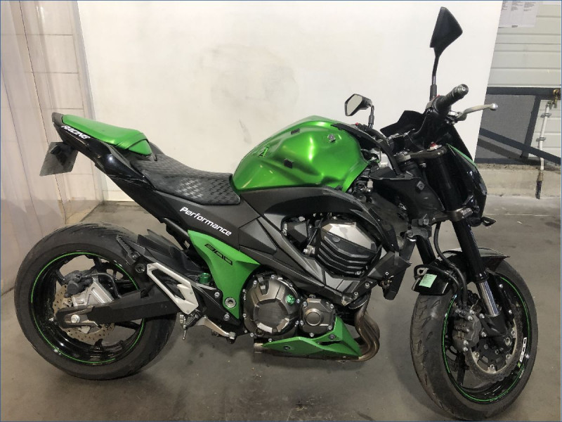 KAWASAKI Z800 