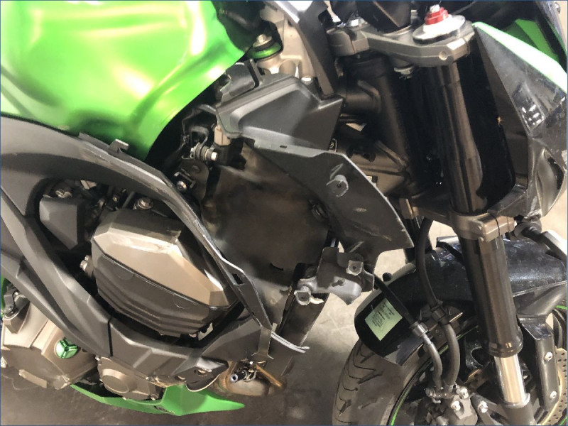 KAWASAKI Z800 