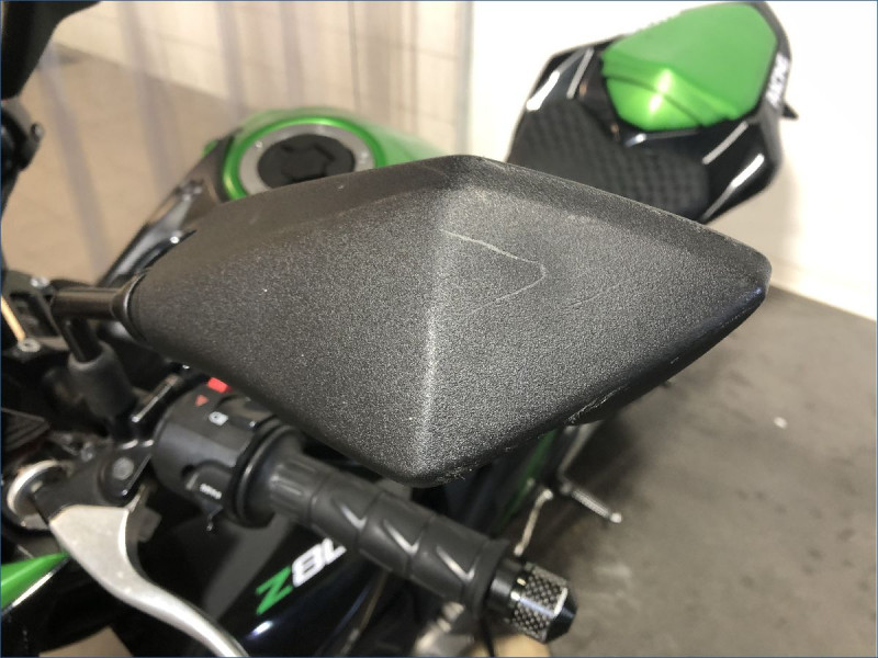 KAWASAKI Z800 