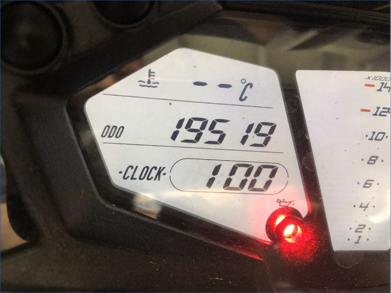 KAWASAKI Z800 