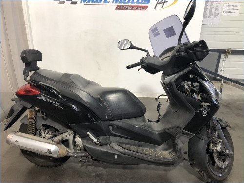 YAMAHA 250 XMAX 