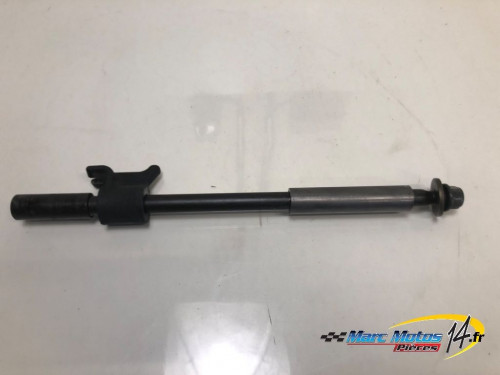 AXE DE ROUE ARRIERE YAMAHA 500 TMAX 2006