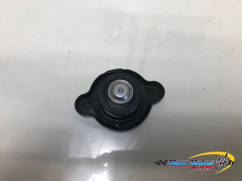 BOUCHON DE RADIATEUR YAMAHA 500 TMAX 2006
