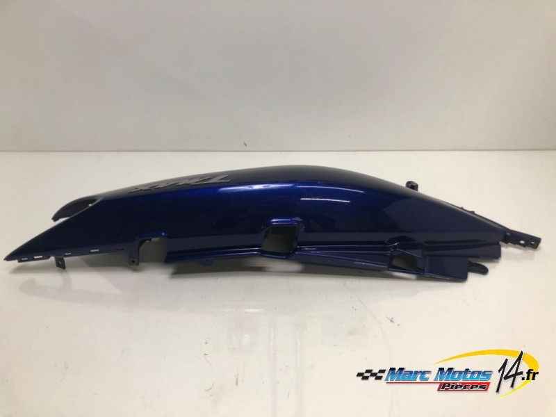 CACHE LATERAL GAUCHE YAMAHA 500 TMAX 2006