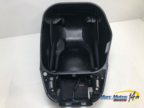 COFFRE YAMAHA 500 TMAX 2006