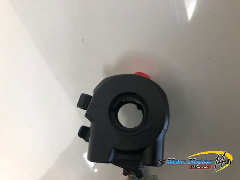 COMMODO DROIT YAMAHA 500 TMAX 2006