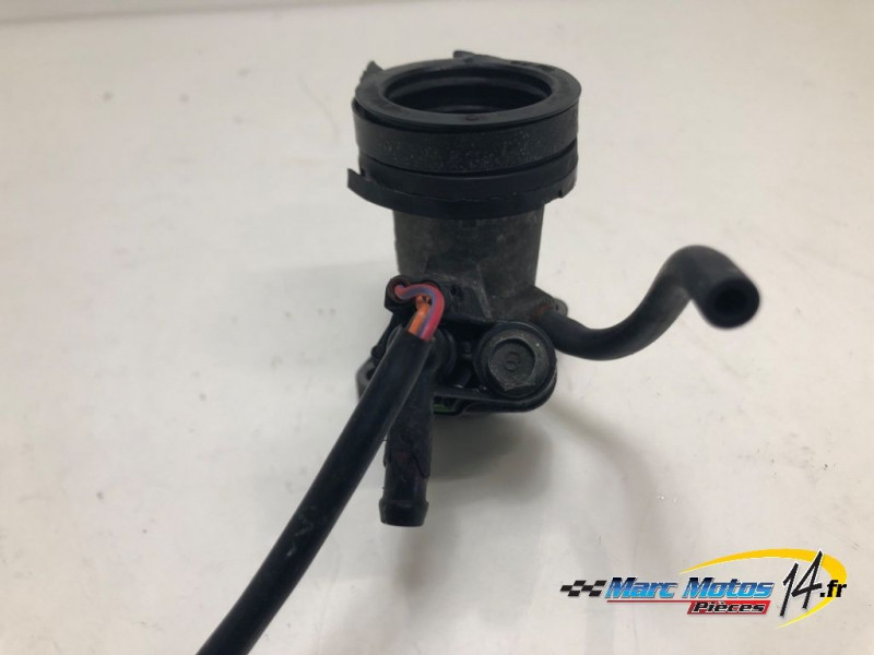 PIPE D'ADMISSION YAMAHA 500 TMAX 2006